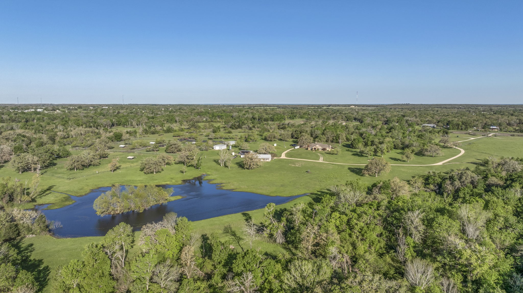 1692 E Highway 79 Property Photo 41