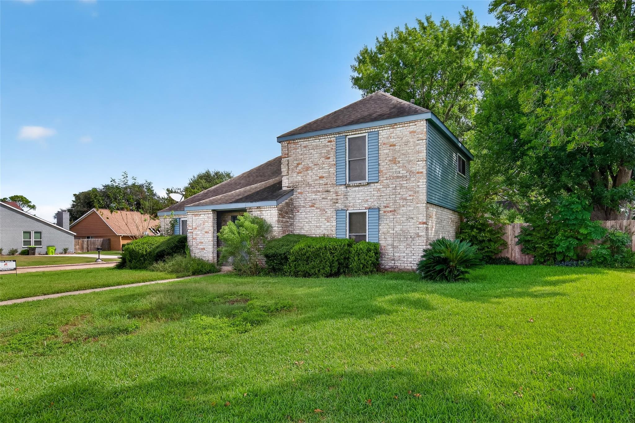 2303 La Quinta Drive, Missouri City Tx 77459 Property Photo 4