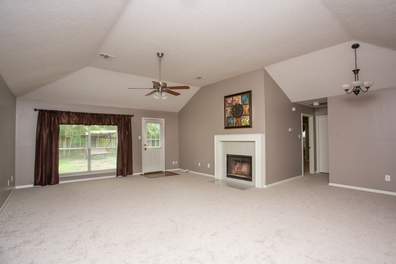 5007 Oaksedge Lane Property Photo 7