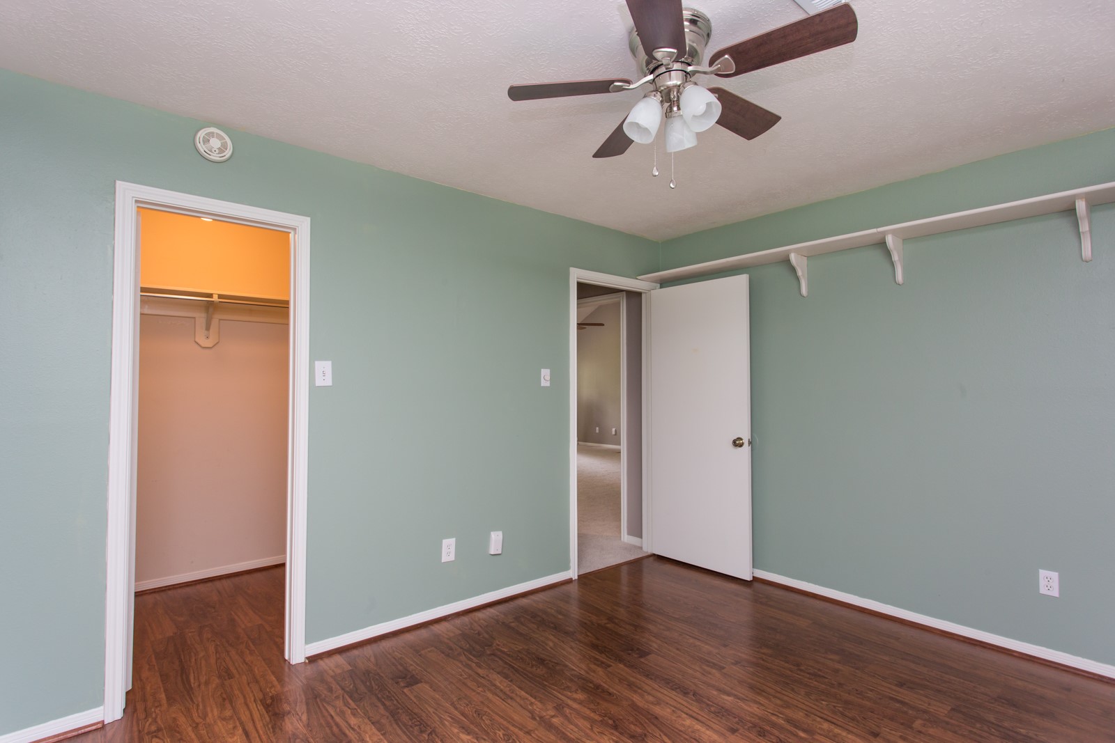 5007 Oaksedge Lane Property Photo 12