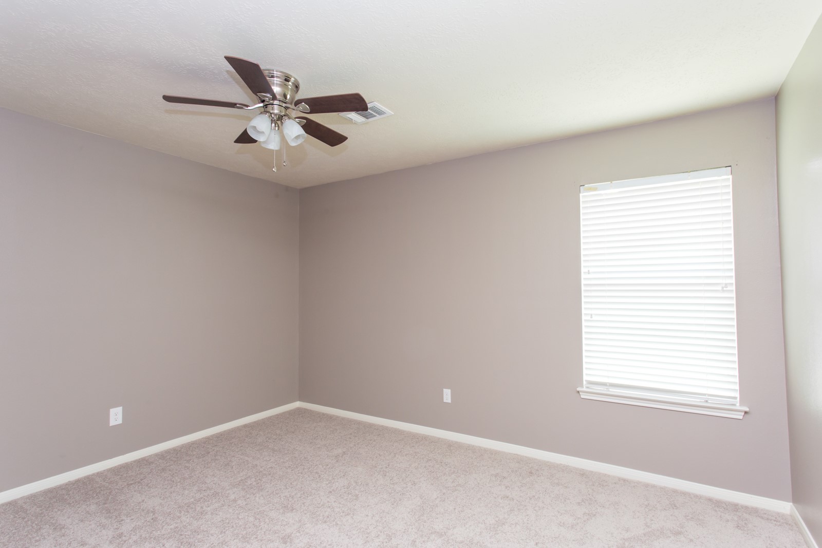 5007 Oaksedge Lane Property Photo 13