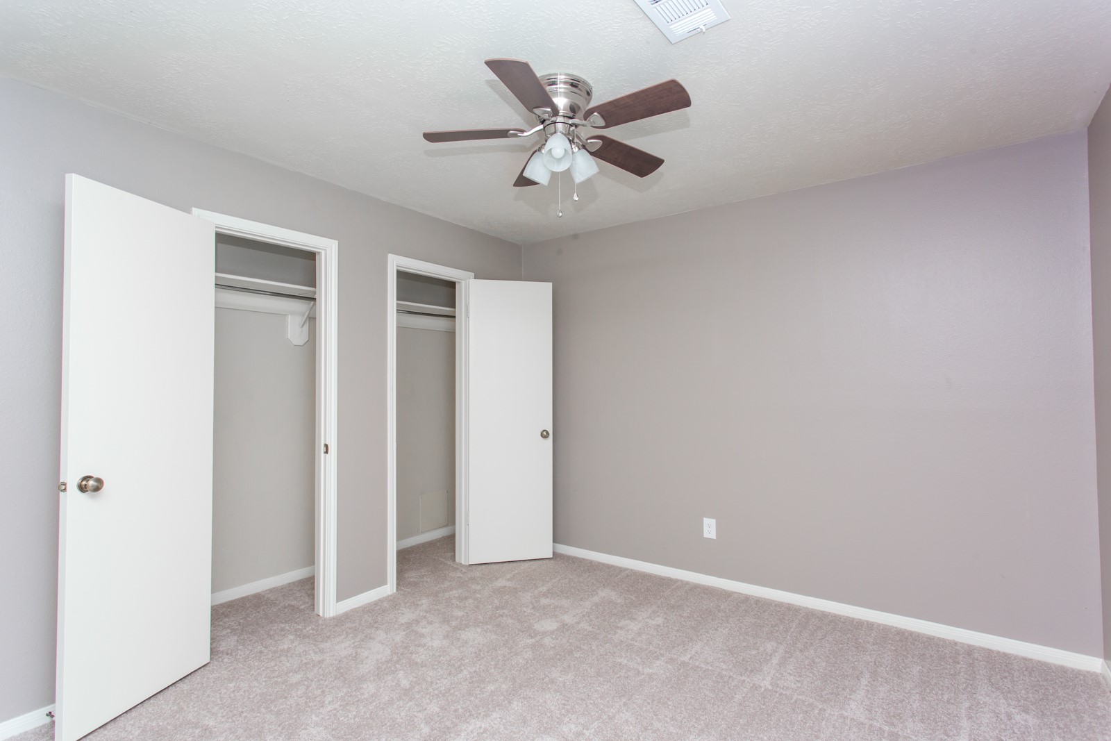 5007 Oaksedge Lane Property Photo 14
