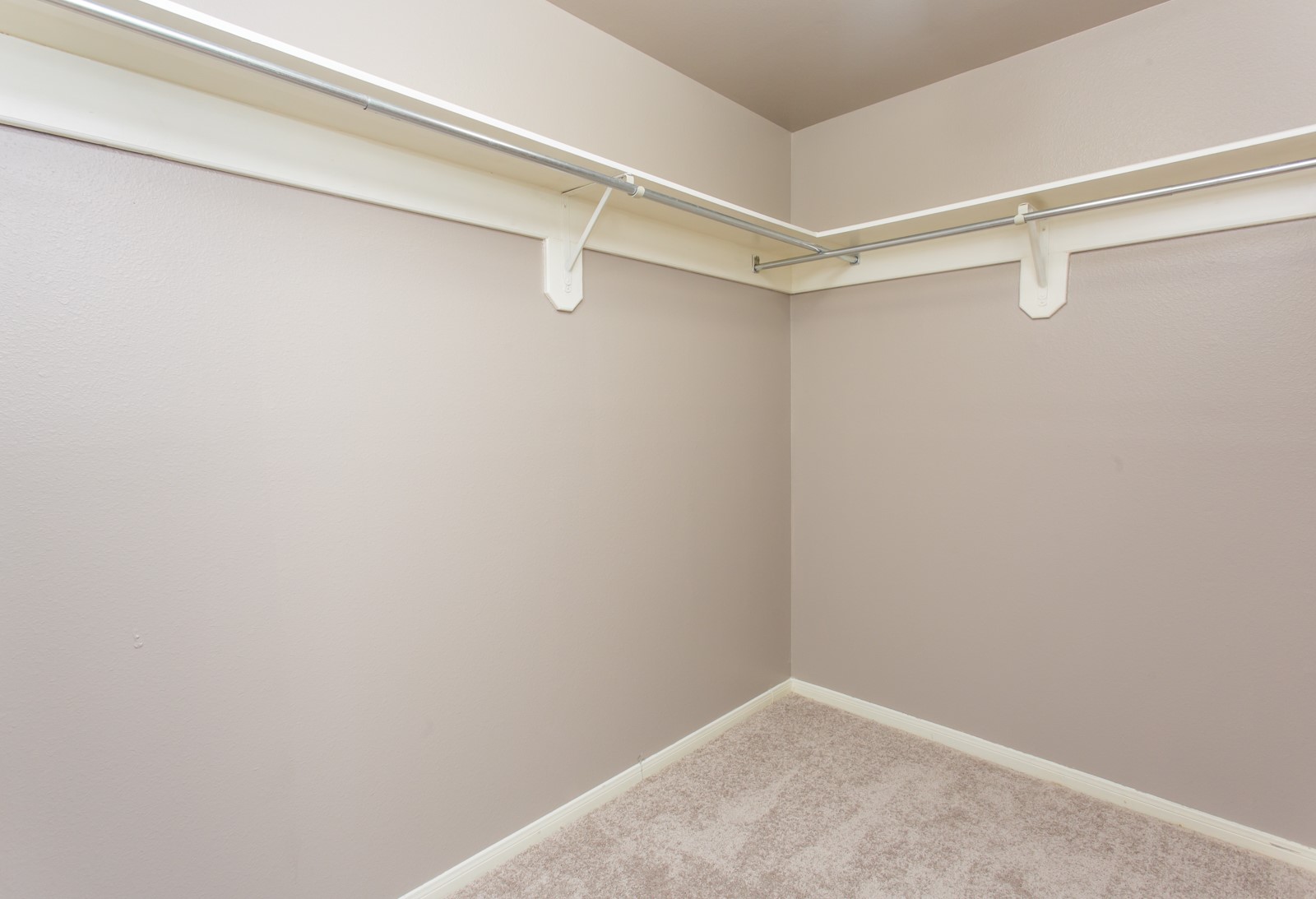 5007 Oaksedge Lane Property Photo 17