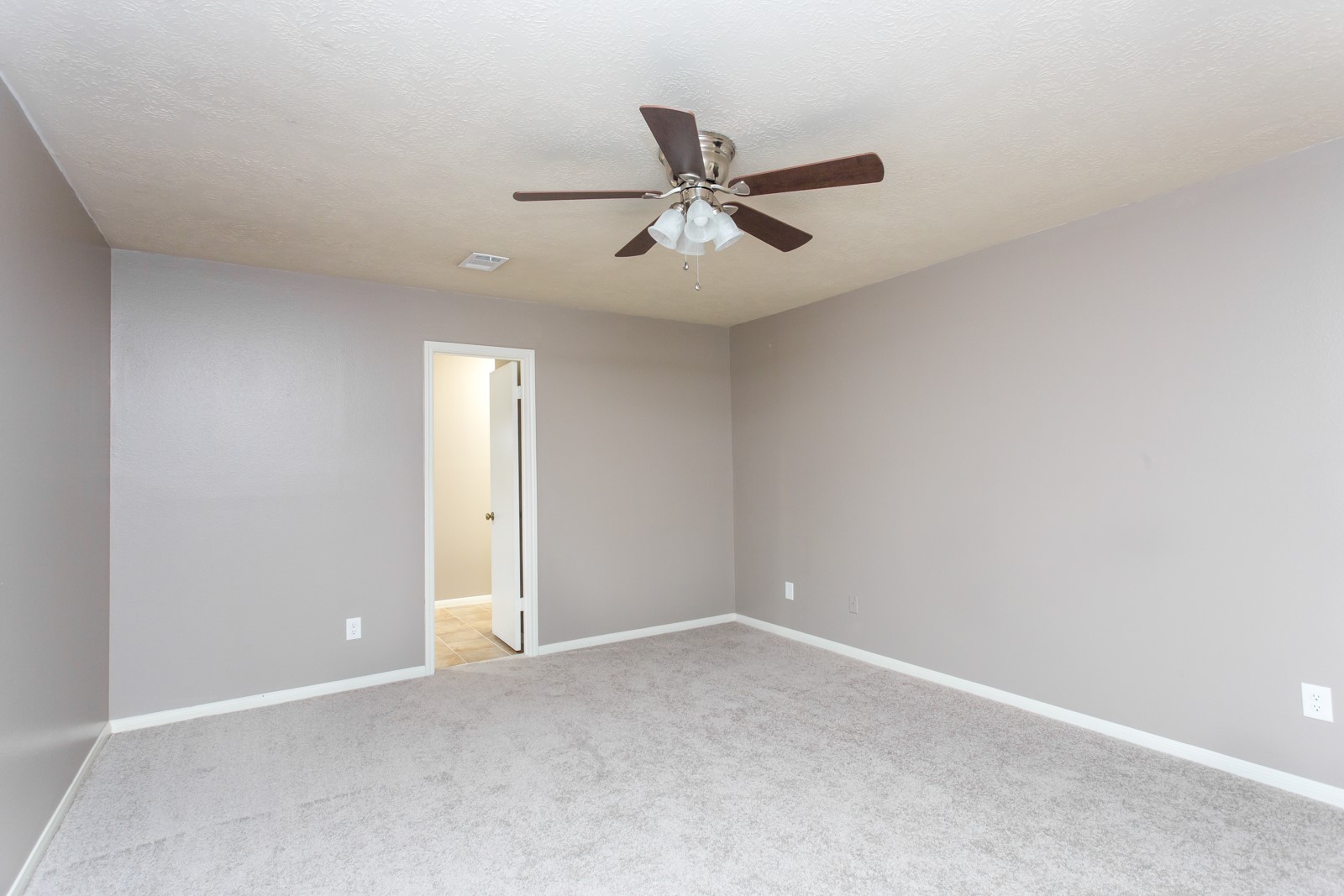 5007 Oaksedge Lane Property Photo 21