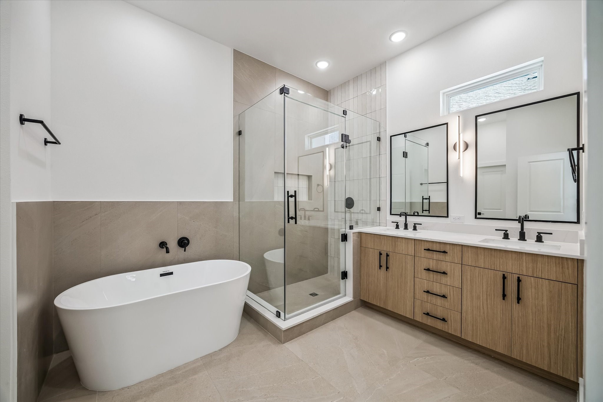 734 Curtin Street Property Photo 23