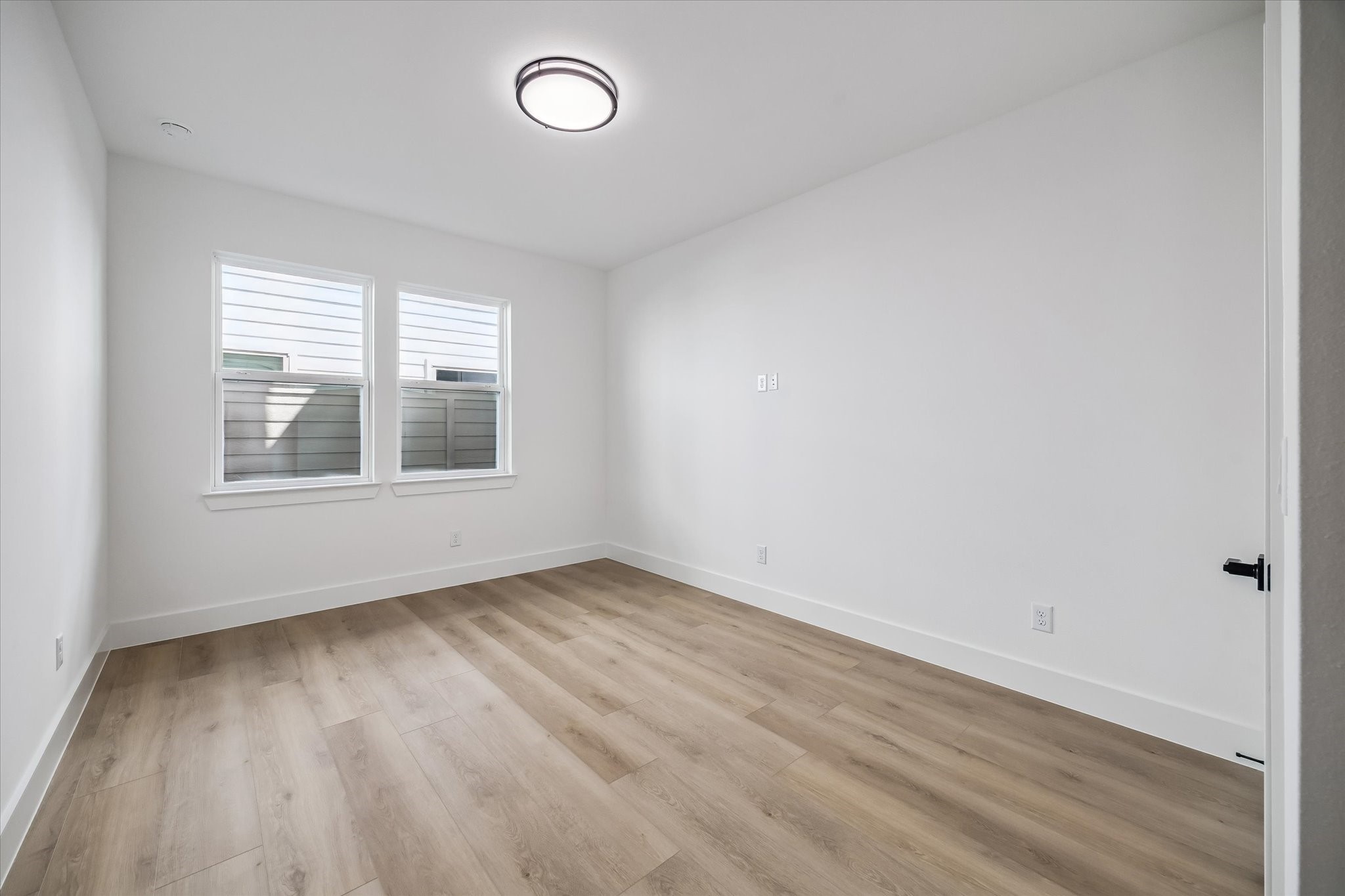 734 Curtin Street Property Photo 26