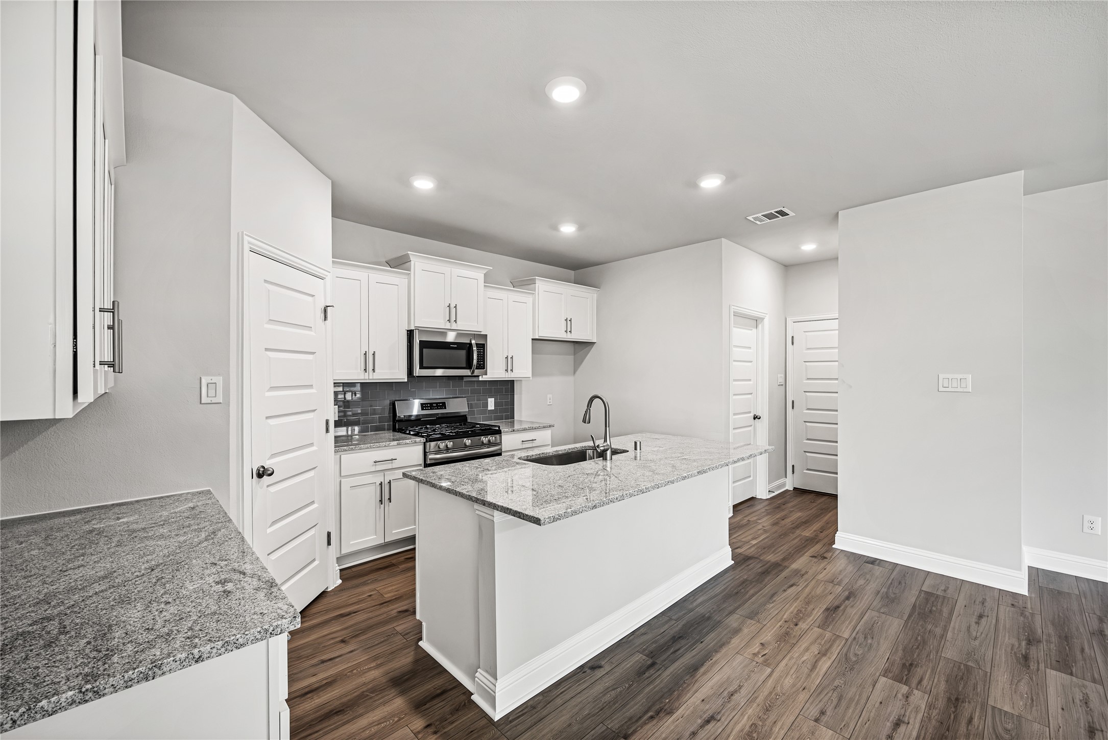 12859 Lime Stone Lane Property Photo 4