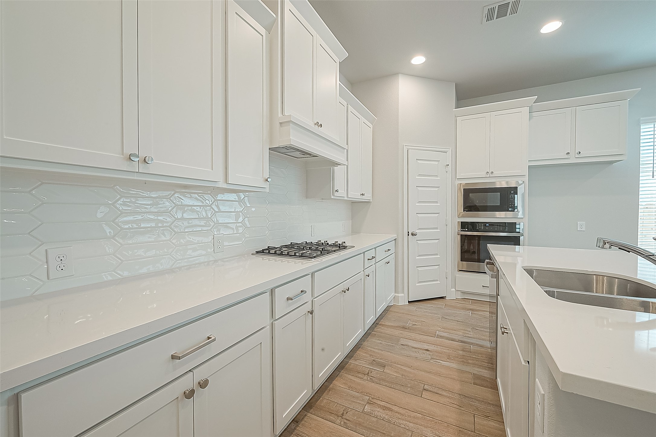 213 Mccrea Court Property Photo 14