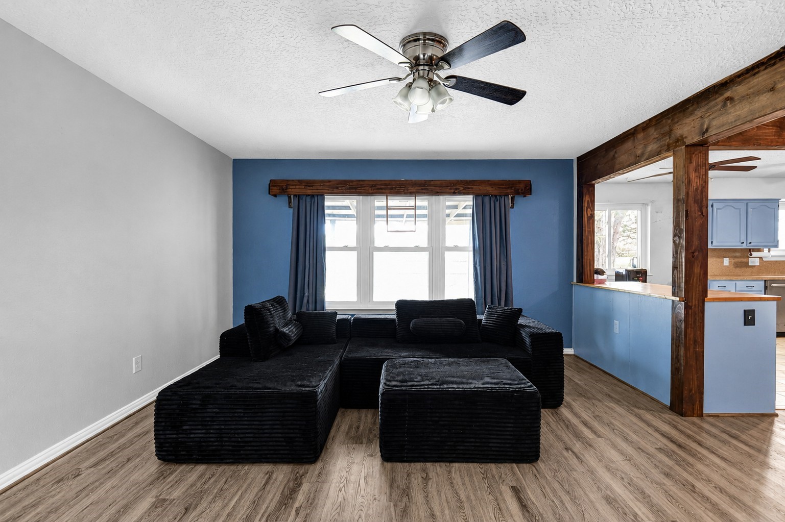 48 Ranch House Loop Property Photo 5