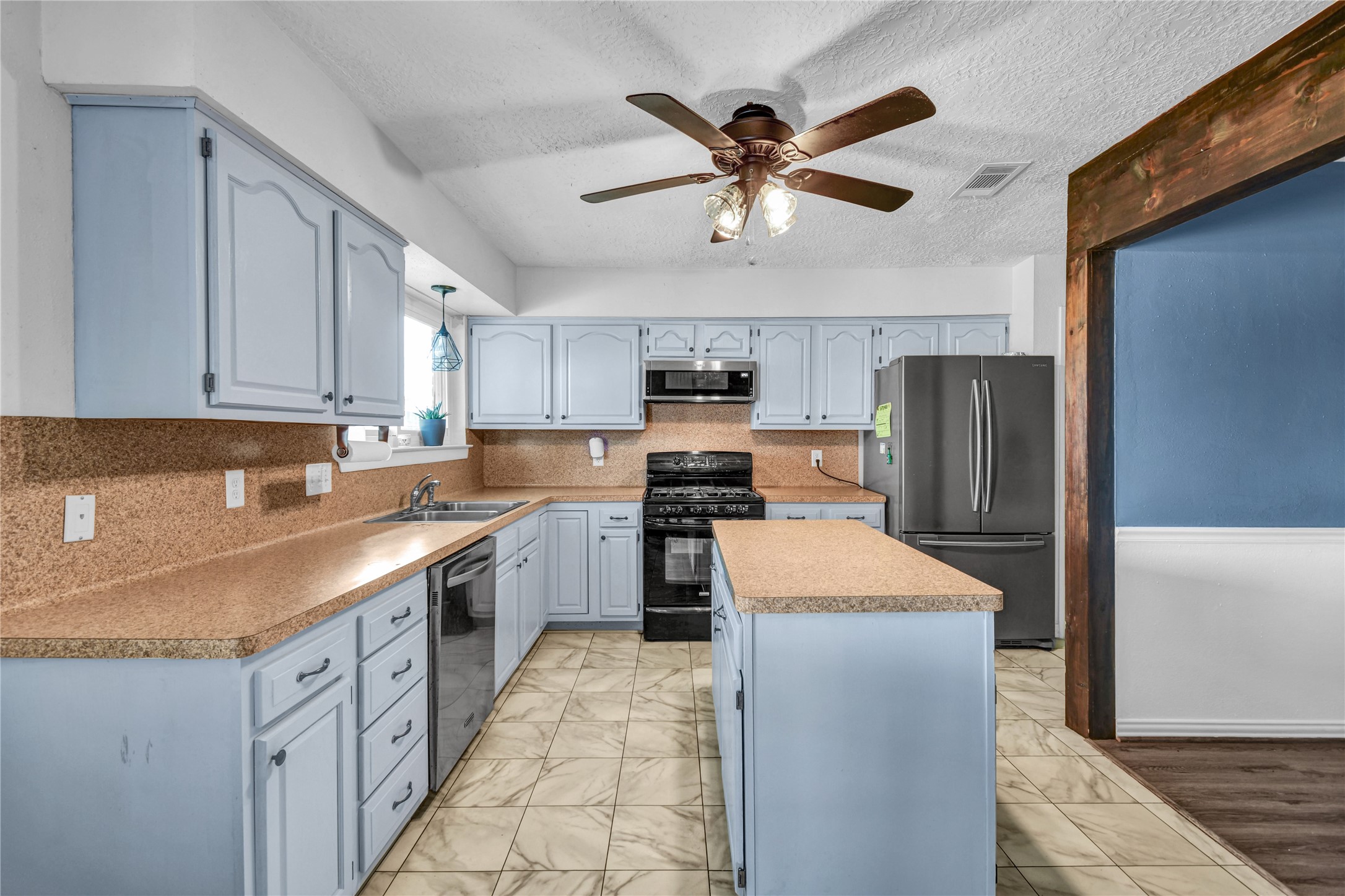48 Ranch House Loop Property Photo 7