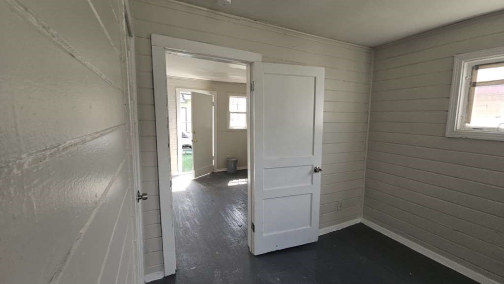6909 Kittridge Street Property Photo 5