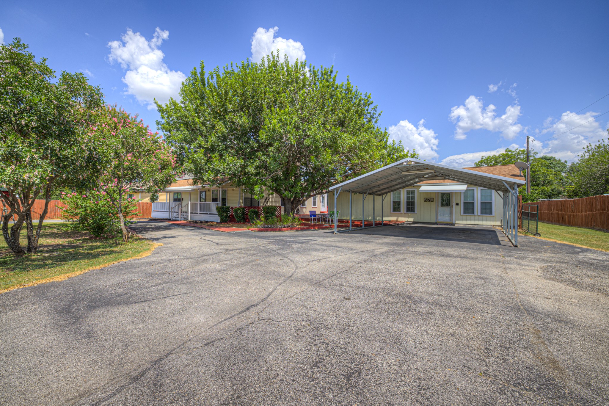 580 E Zipp Road Property Photo 24
