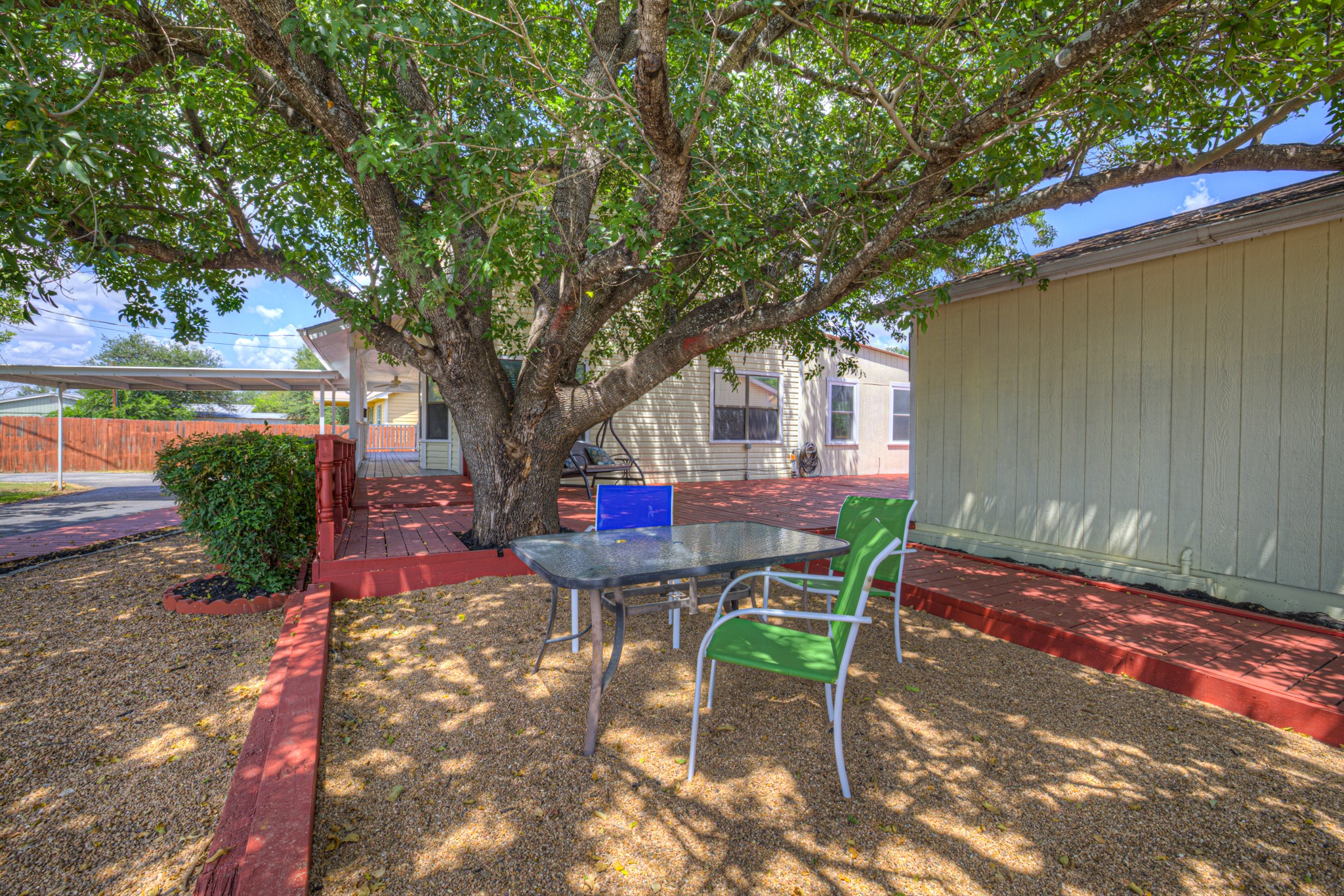 580 E Zipp Road Property Photo 25
