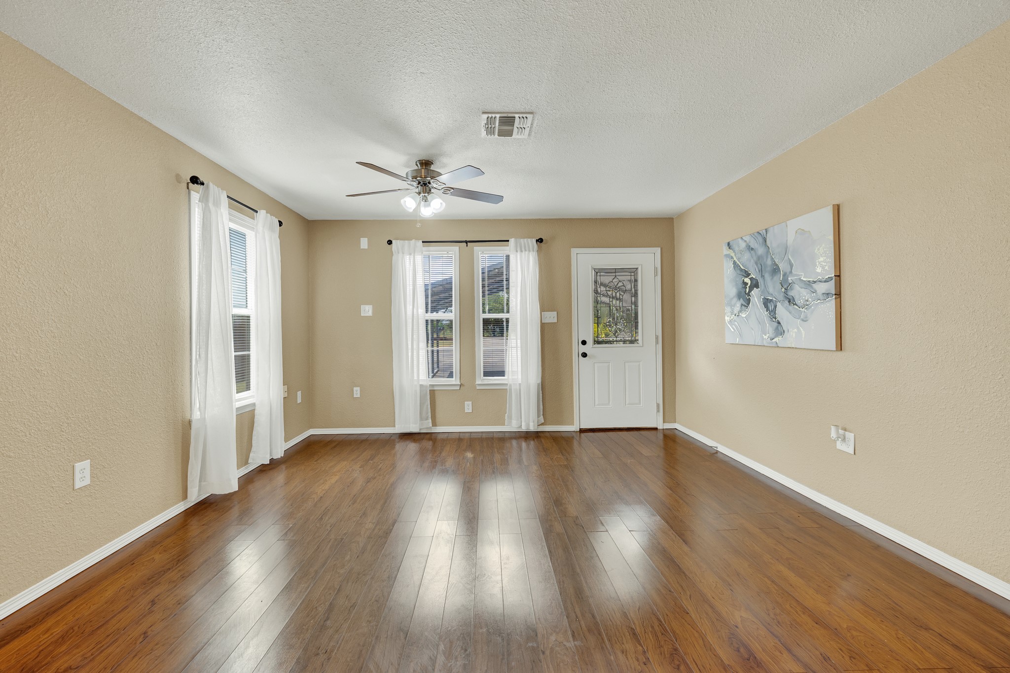 580 E Zipp Road Property Photo 26