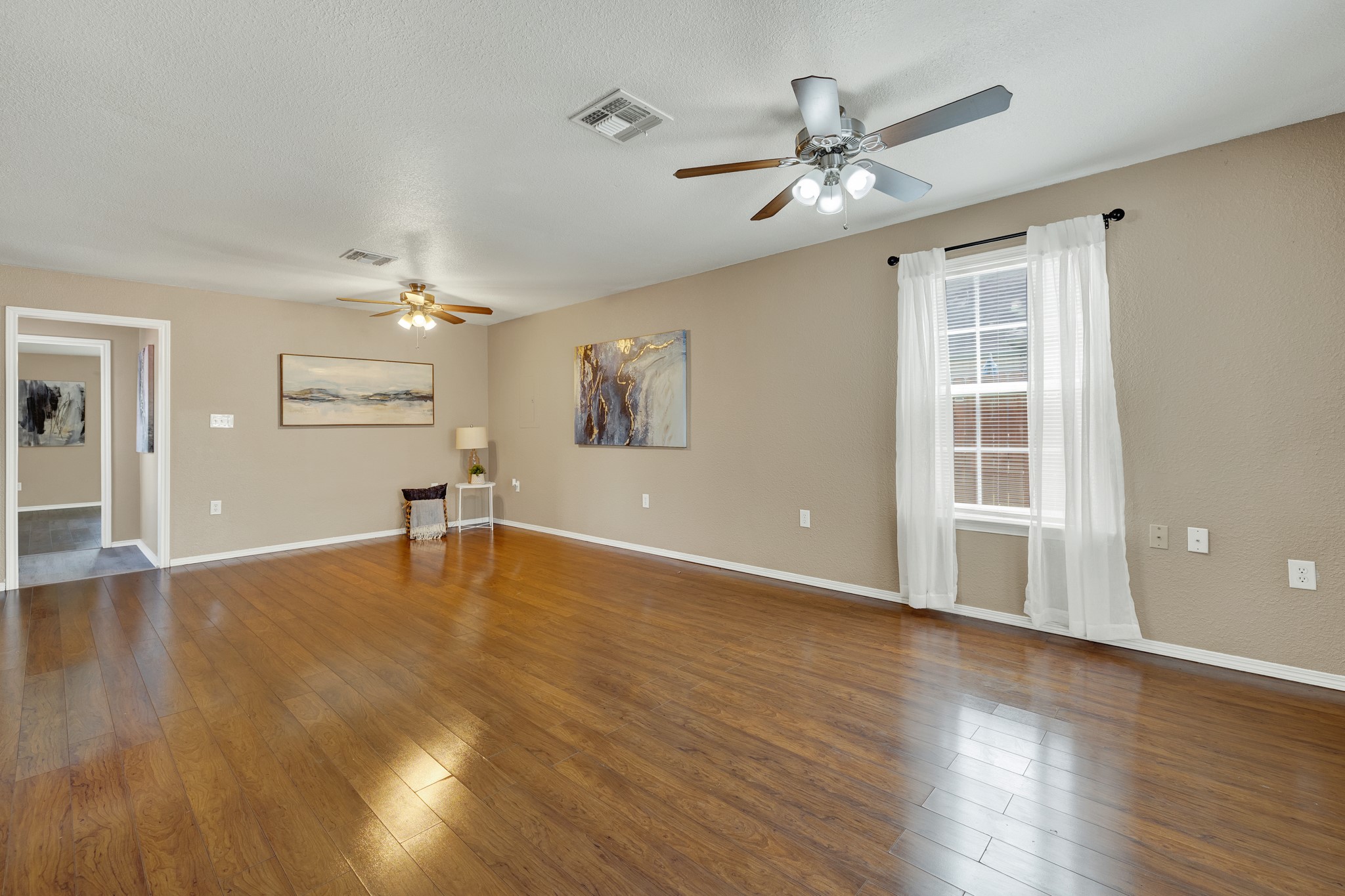 580 E Zipp Road Property Photo 27