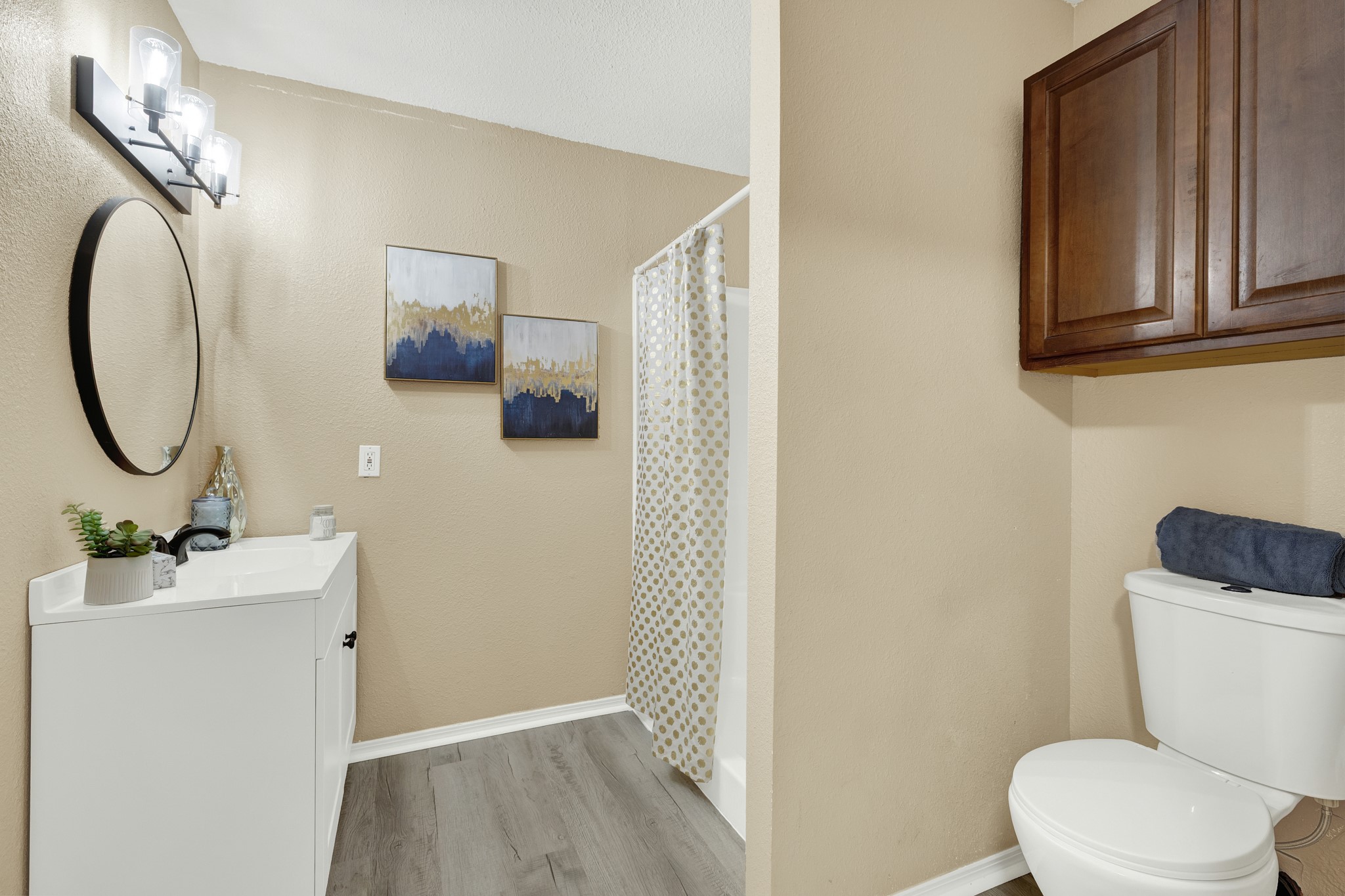 580 E Zipp Road Property Photo 33