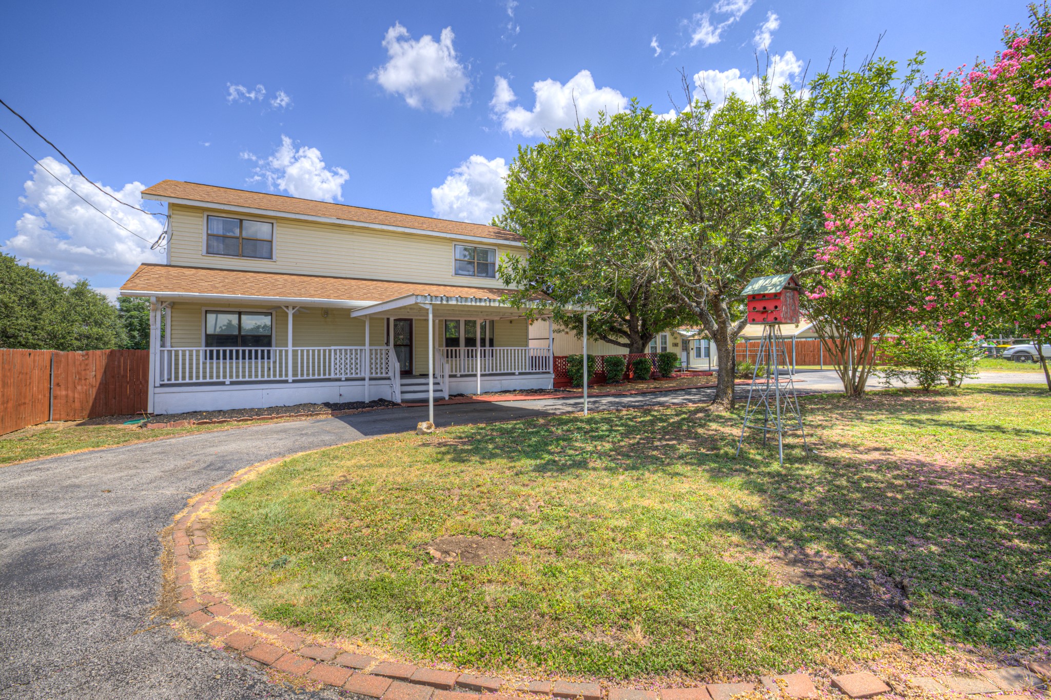 580 E Zipp Road Property Photo 41