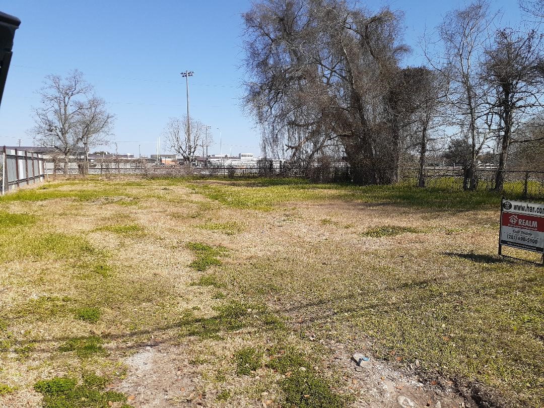 1112 Johnson Street Property Photo 2