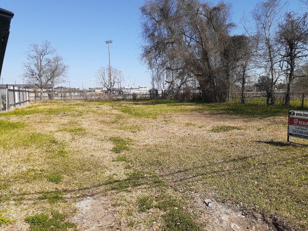 1112 Johnson Street Property Photo 5