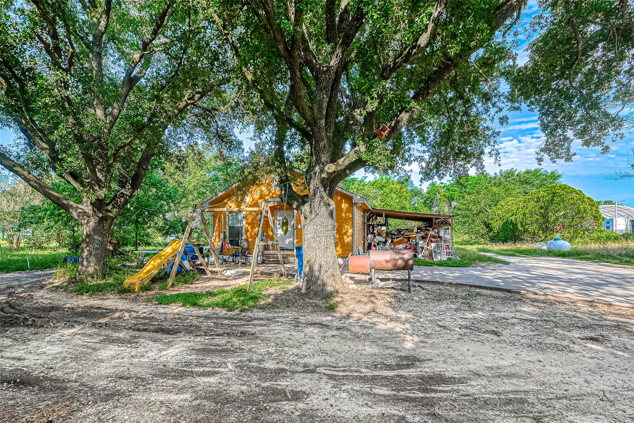 6303 Katy Hockley Cut Off Road Property Photo 1
