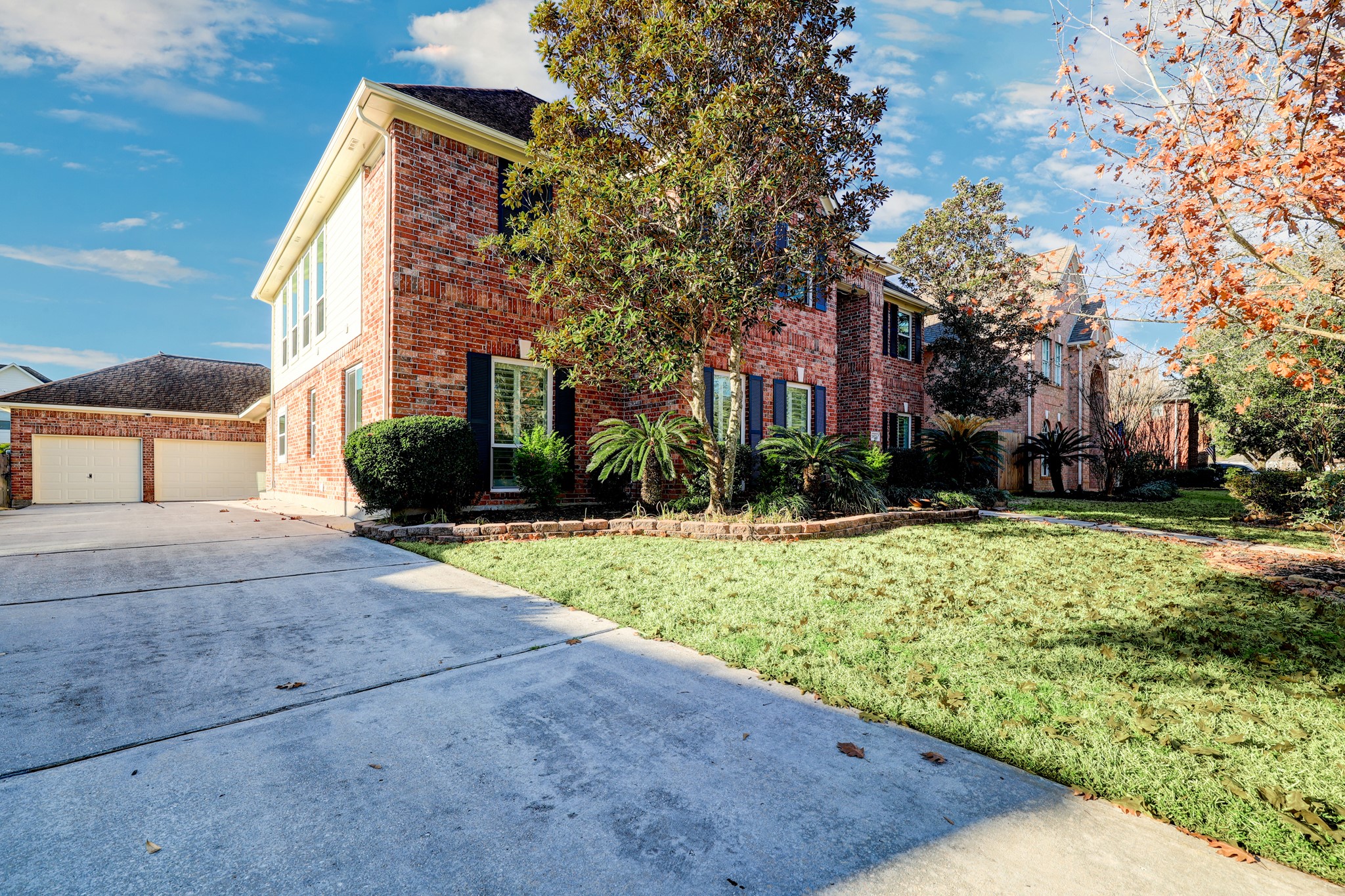 20523 Riverside Pines Drive Property Photo 3