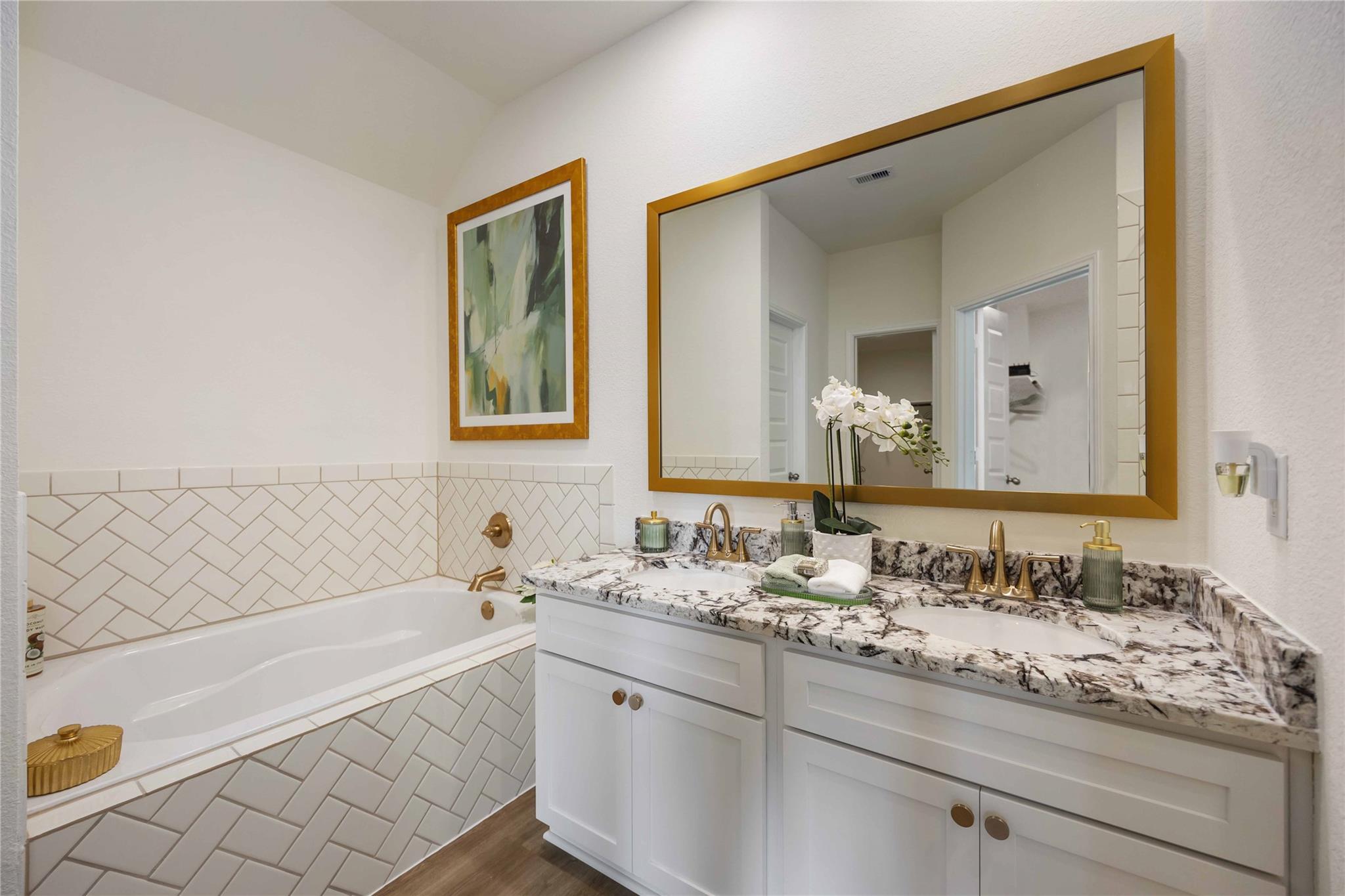 3008 Ventas Drive Property Photo 15