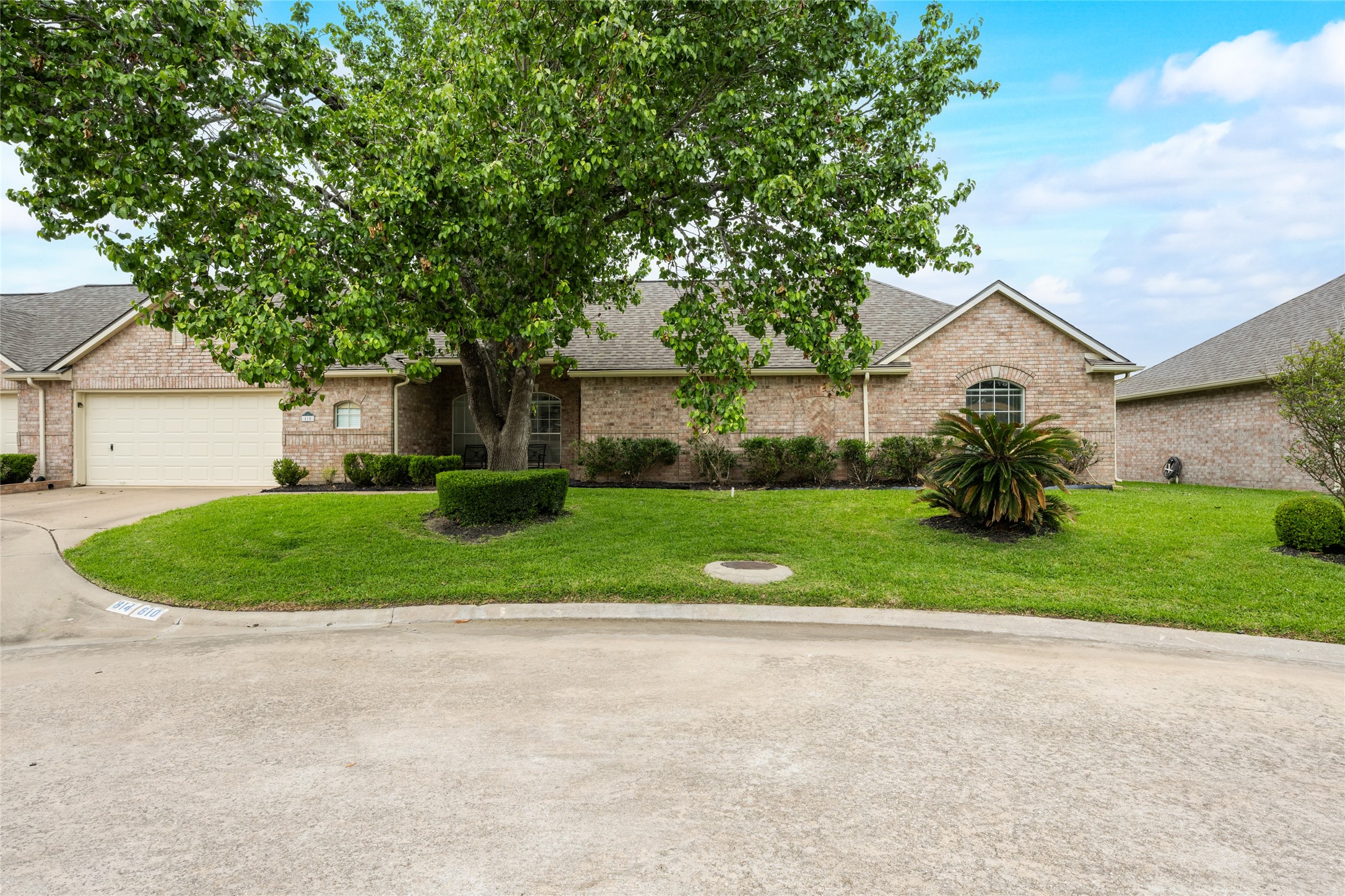 810 Apple Blossom Drive Property Photo