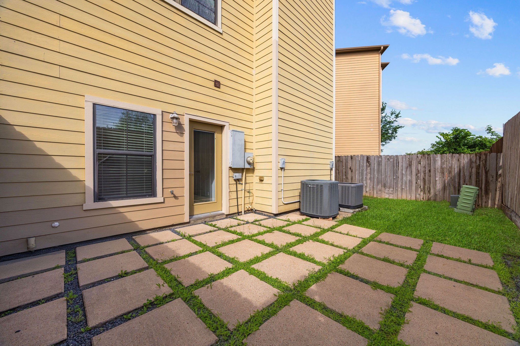 1146 Hempstead Villa Lane Property Photo 1
