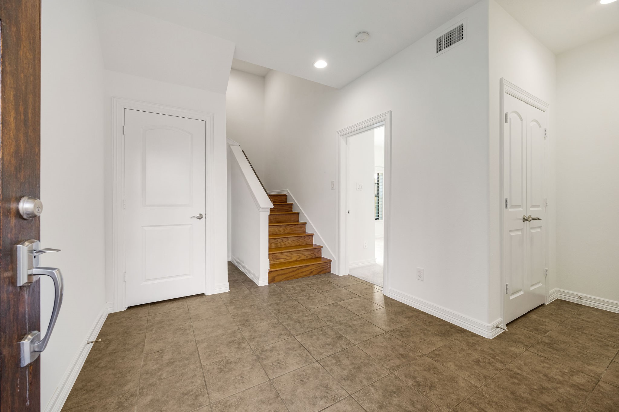 1146 Hempstead Villa Lane Property Photo 5