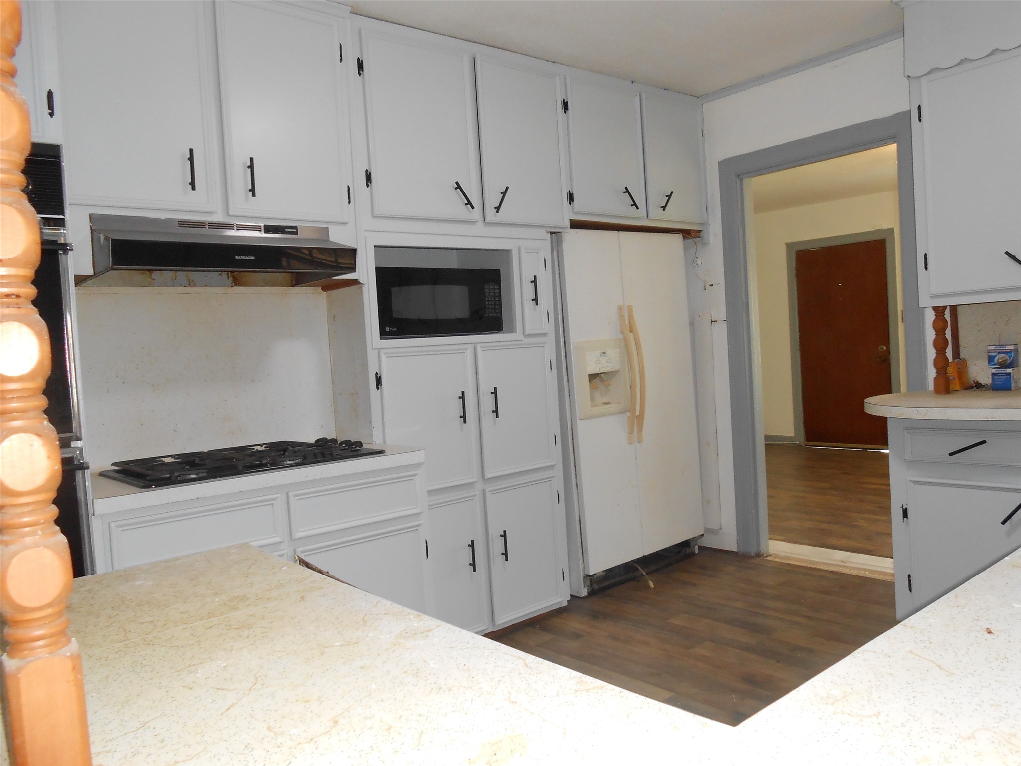 930 W 5th Street Property Photo 6