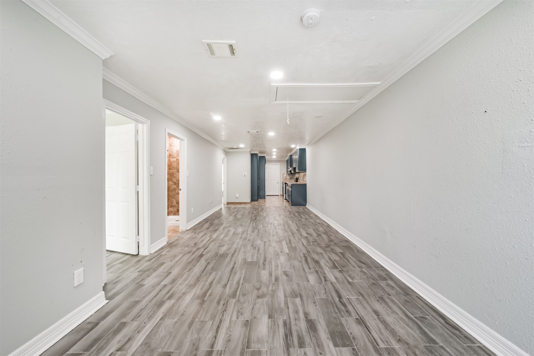 12812 Shannon Hills Drive Property Photo 6