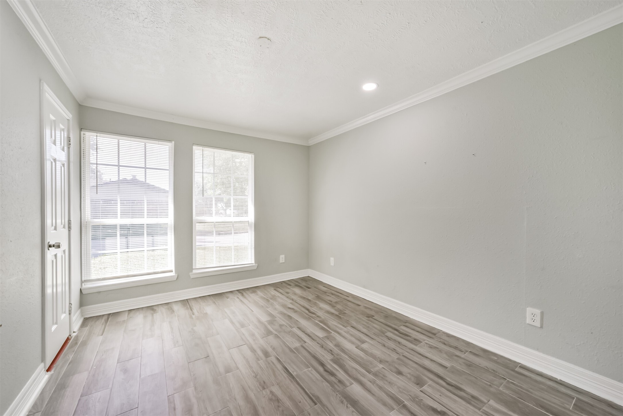 12812 Shannon Hills Drive Property Photo 18