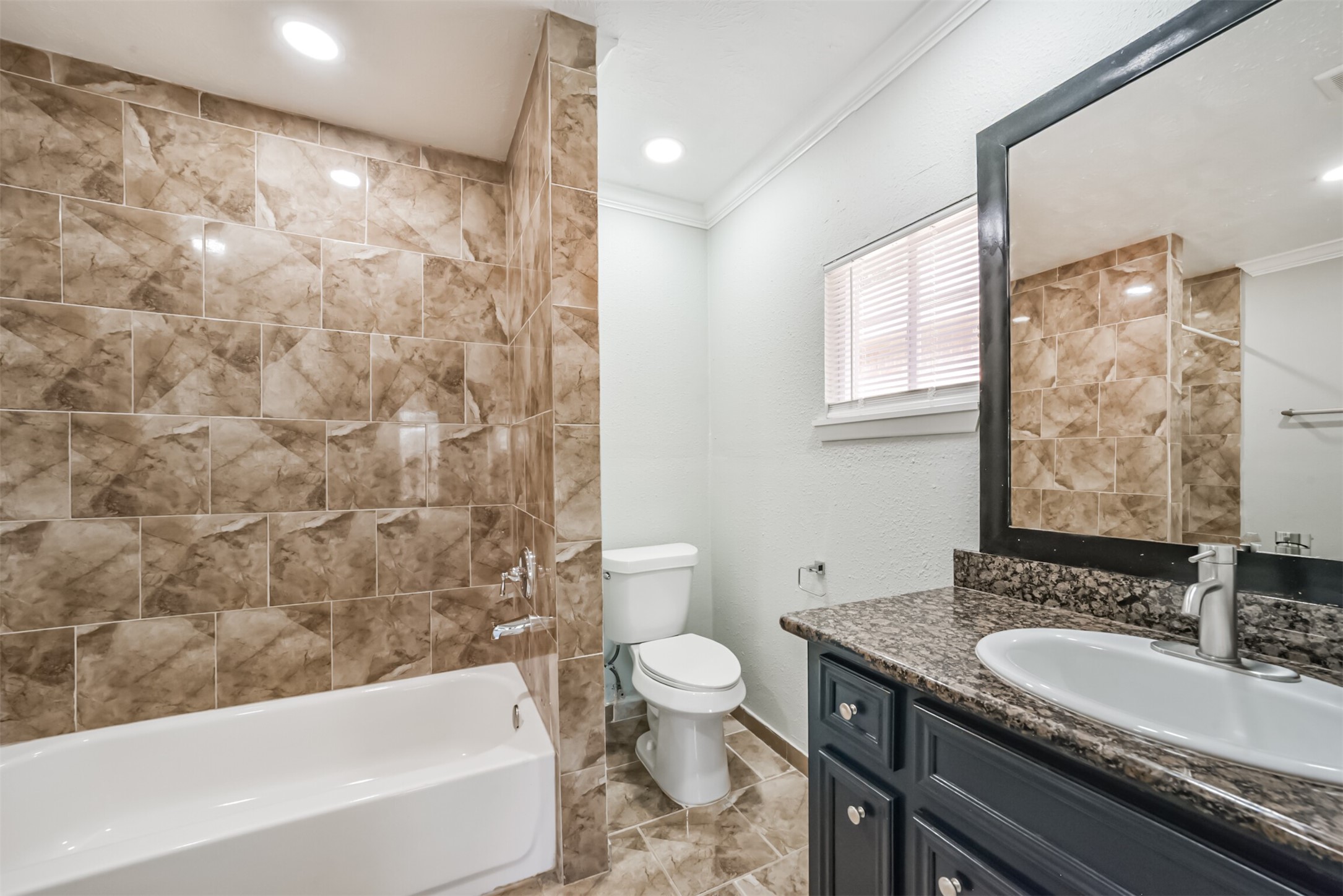 12812 Shannon Hills Drive Property Photo 20