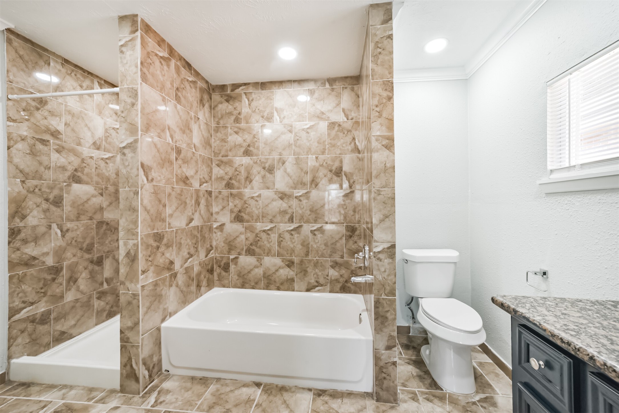 12812 Shannon Hills Drive Property Photo 22