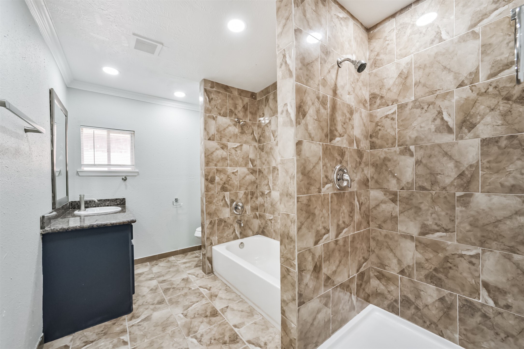 12812 Shannon Hills Drive Property Photo 23