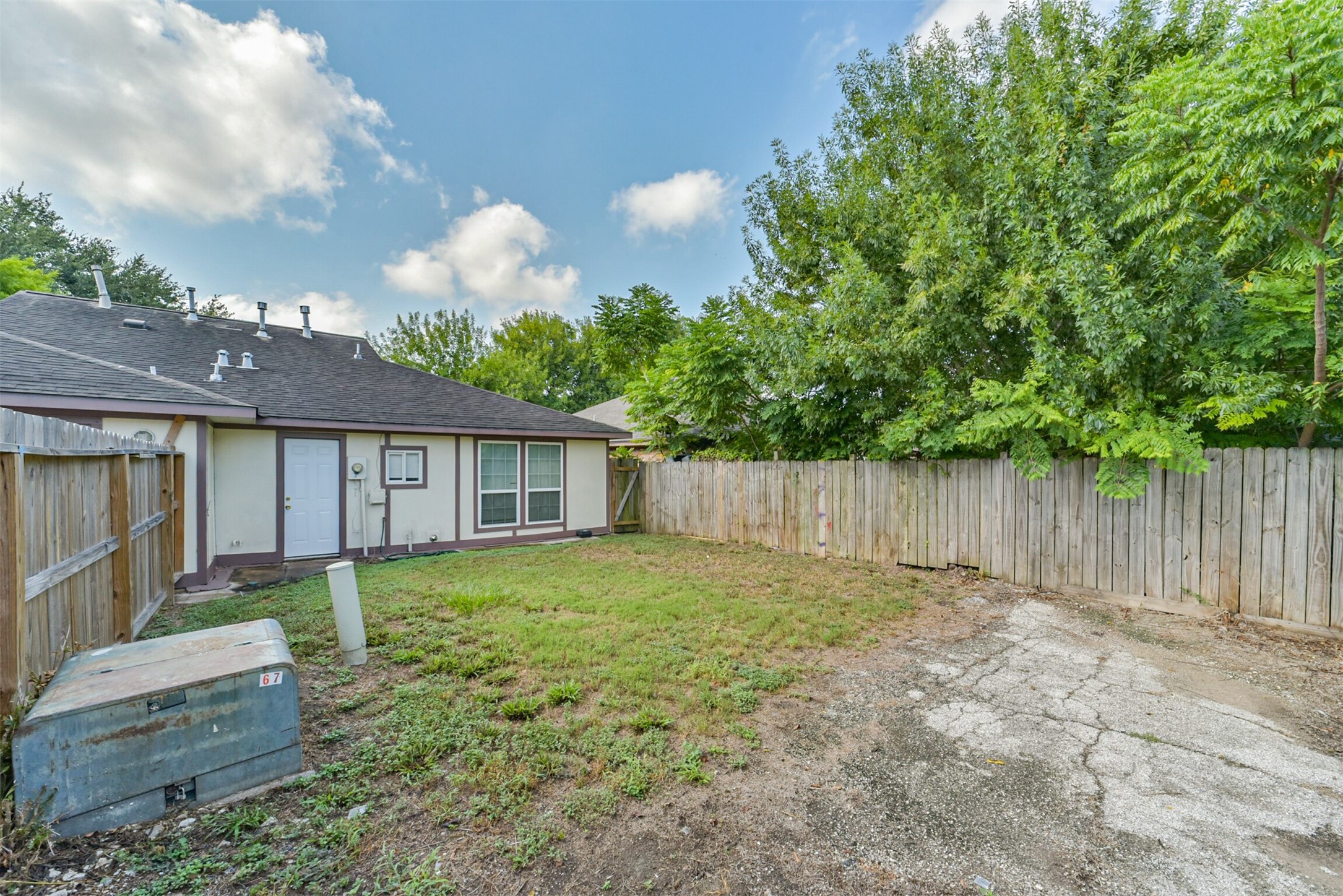 12812 Shannon Hills Drive Property Photo 26