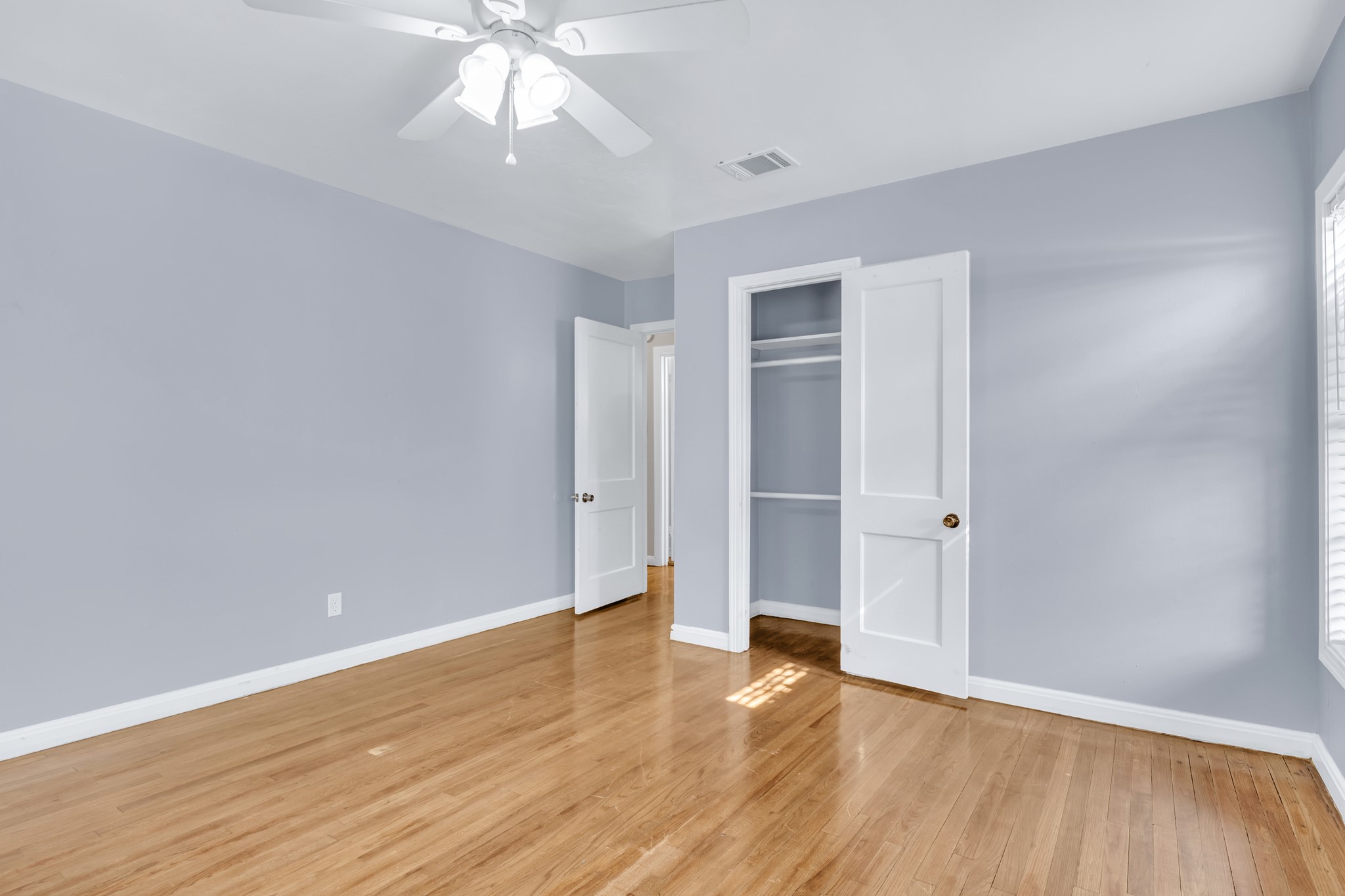 1517 Oakview Street Property Photo 17