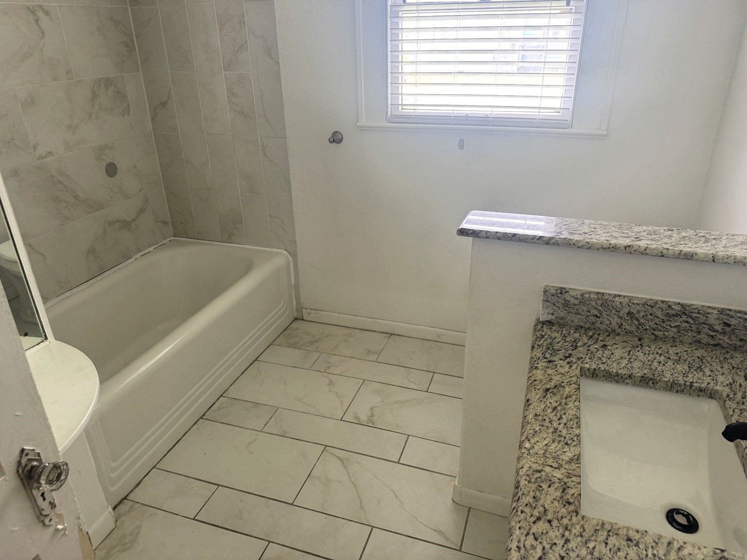 913 Fowlkes Street Property Photo 9