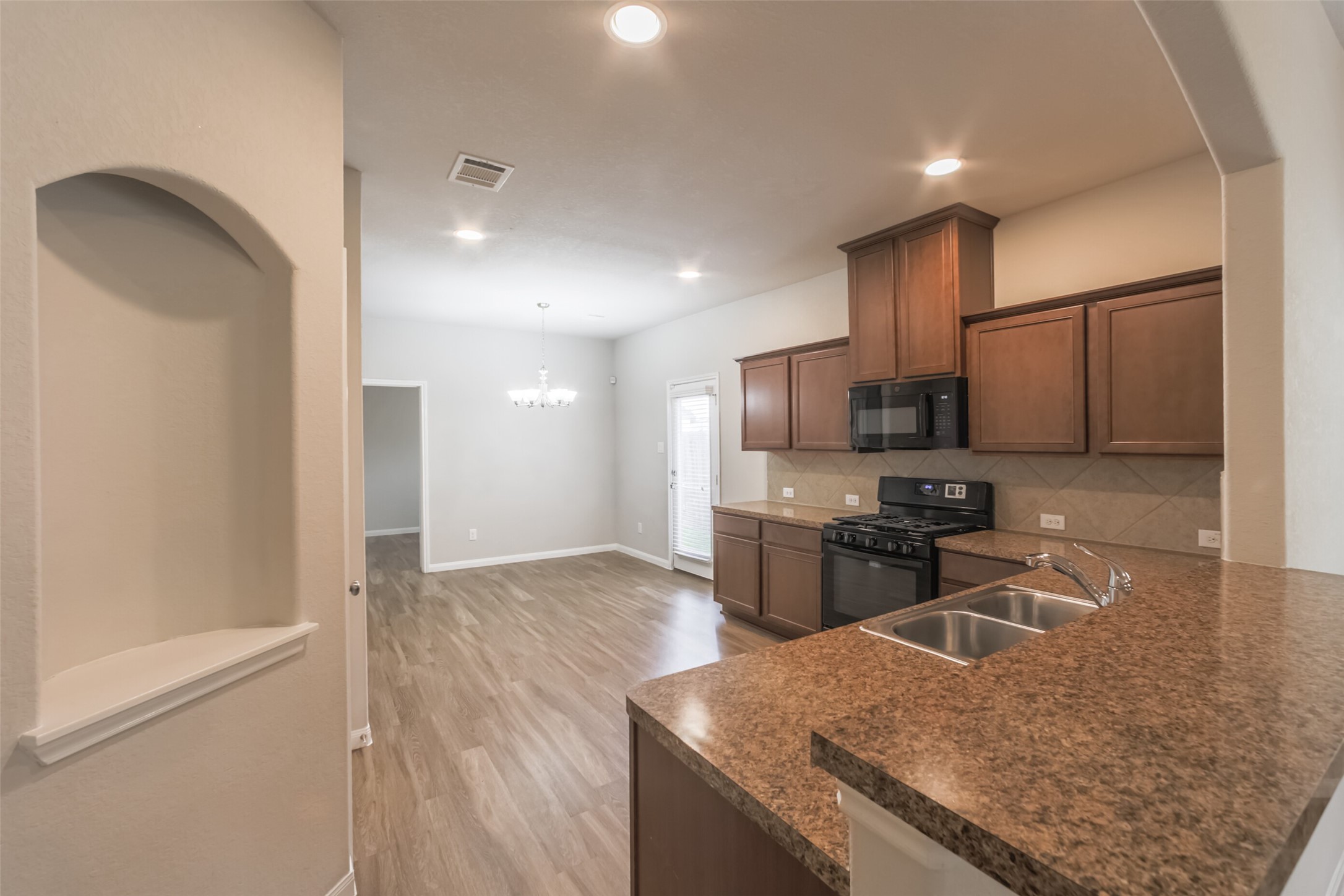 3727 Bright Moon Property Photo 7