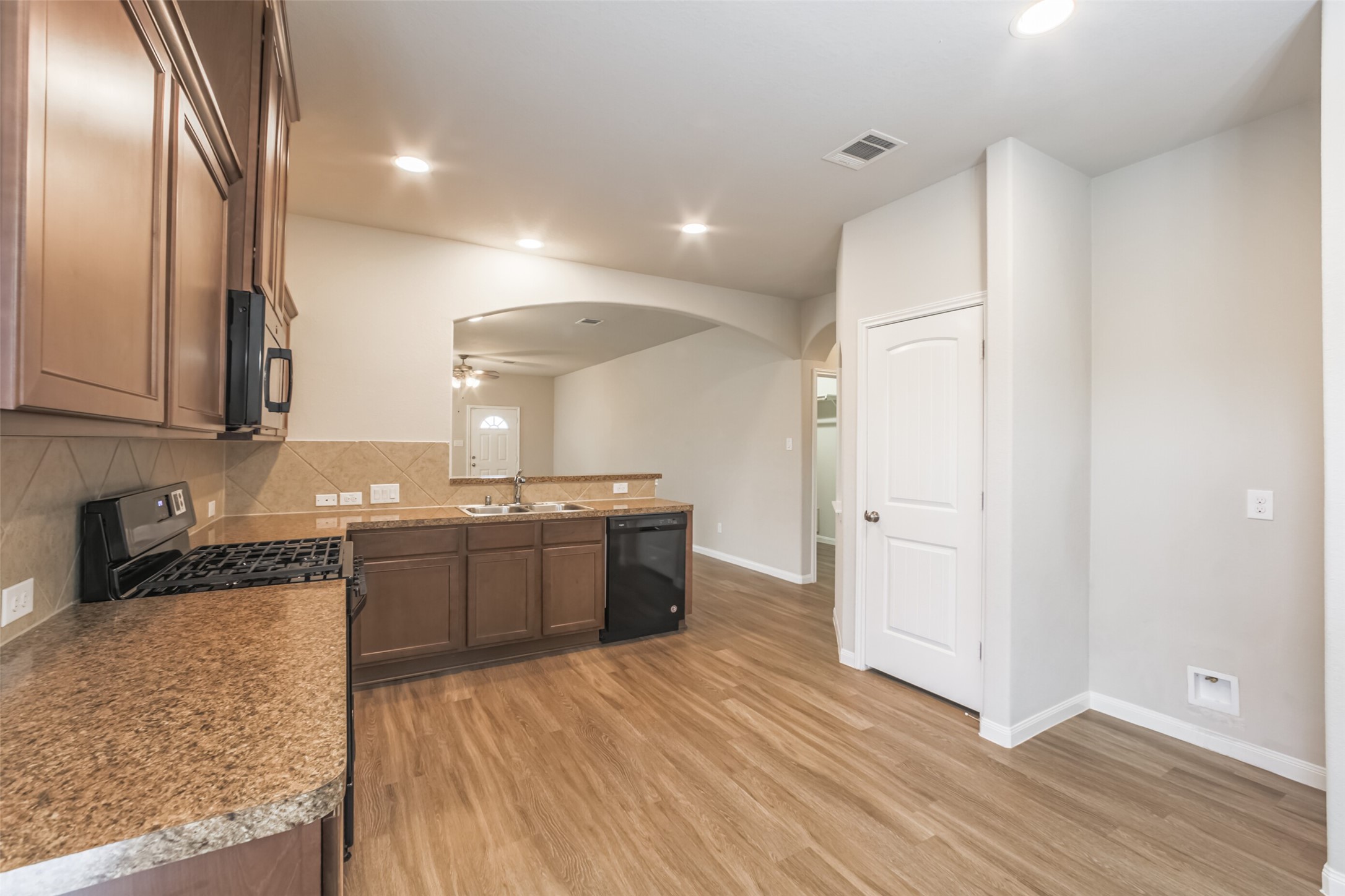 3727 Bright Moon Property Photo 10