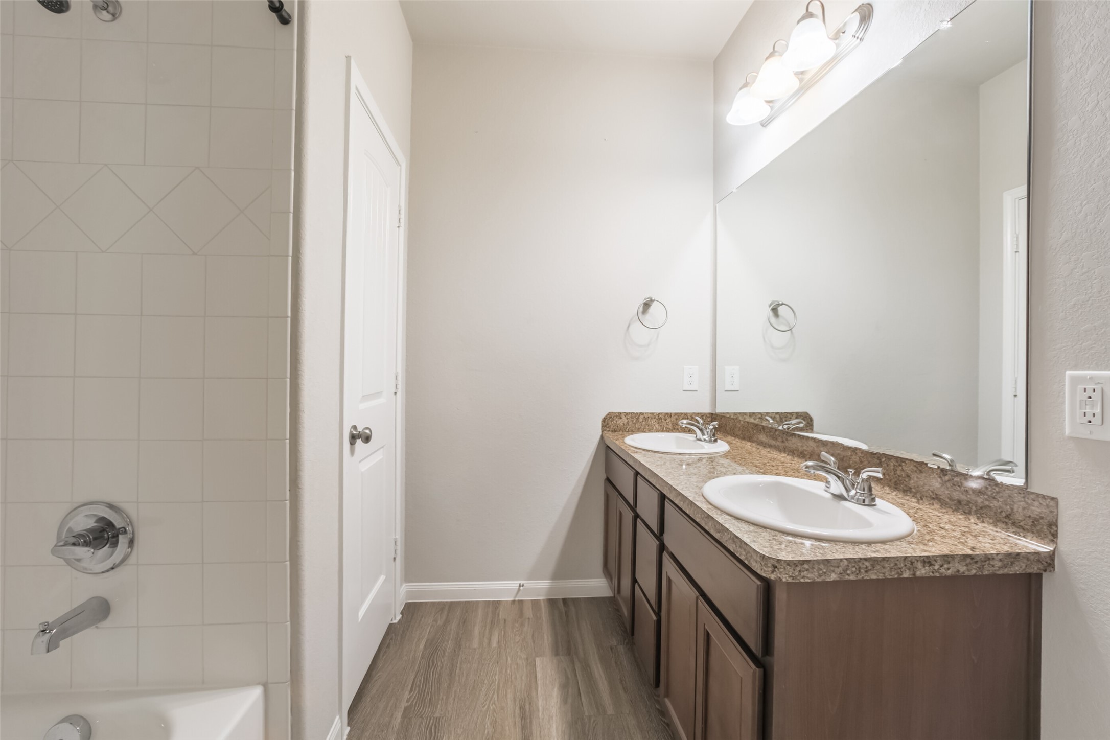 3727 Bright Moon Property Photo 32