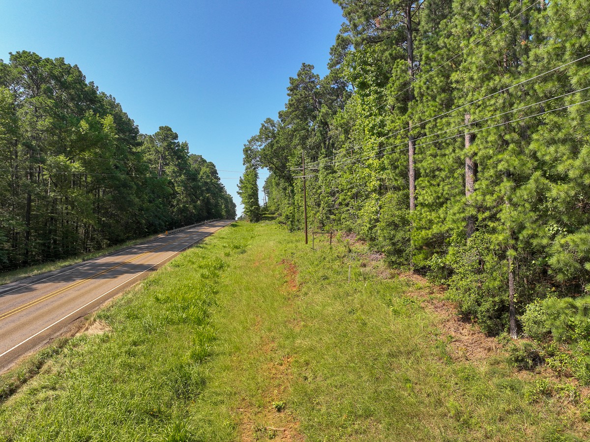 02 Highway 87 Property Photo 7
