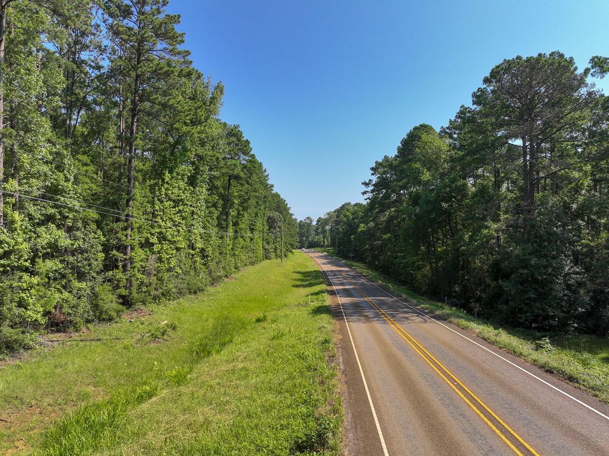 02 Highway 87 Property Photo 11