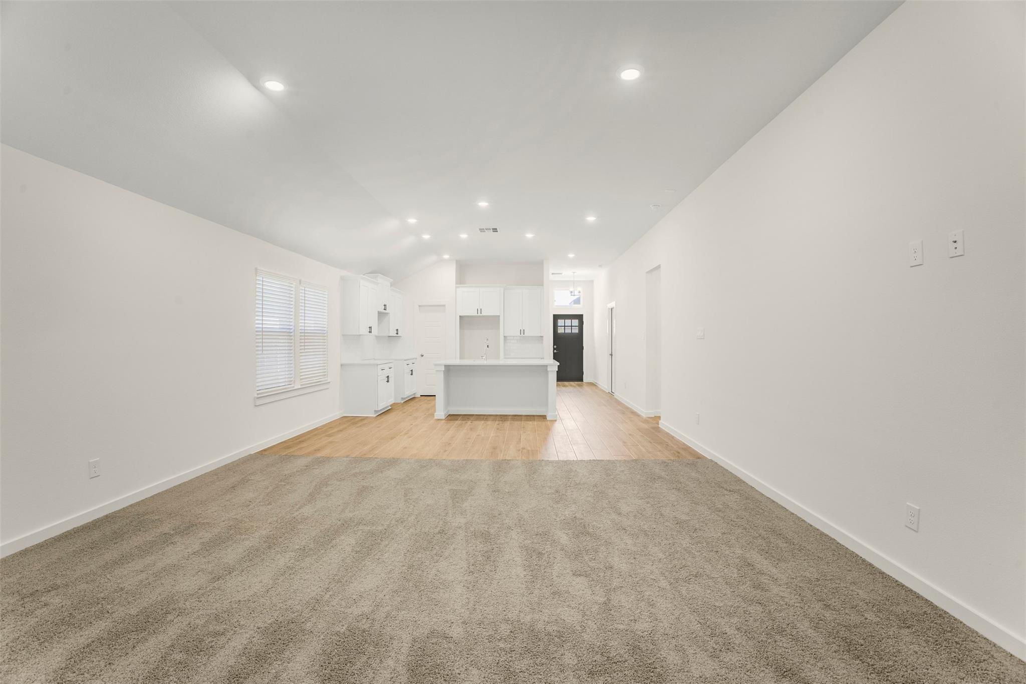 3210 Emerald Hills Drive Property Photo 3