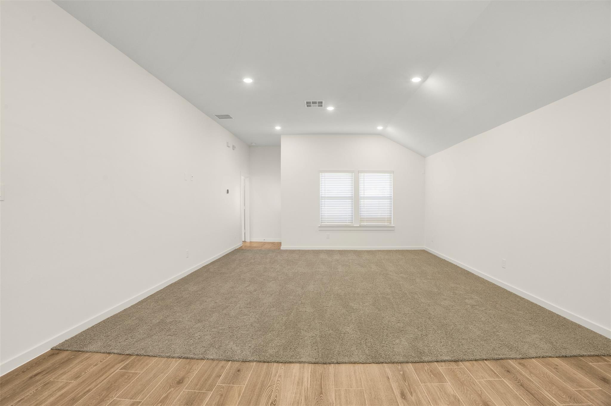 3210 Emerald Hills Drive Property Photo 10