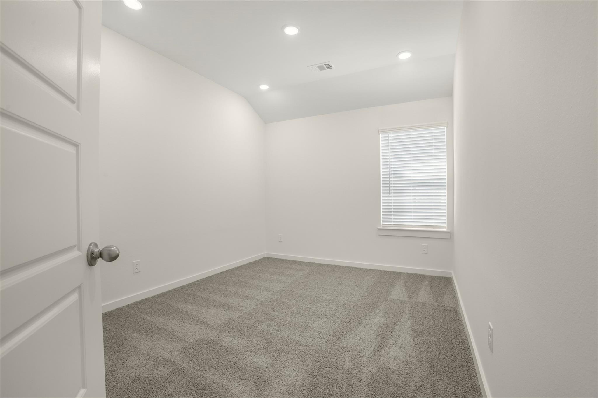 3210 Emerald Hills Drive Property Photo 13