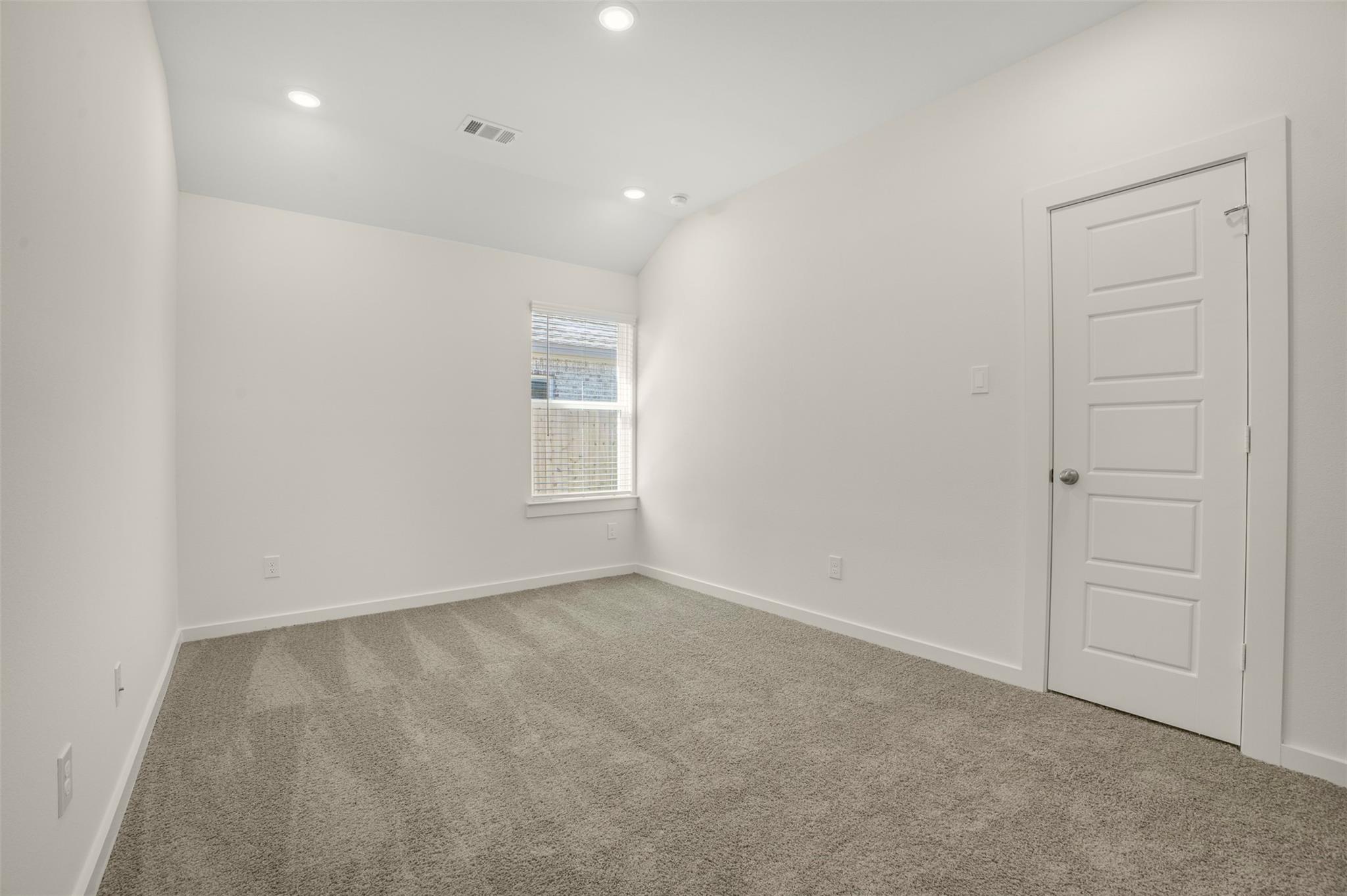 3210 Emerald Hills Drive Property Photo 14
