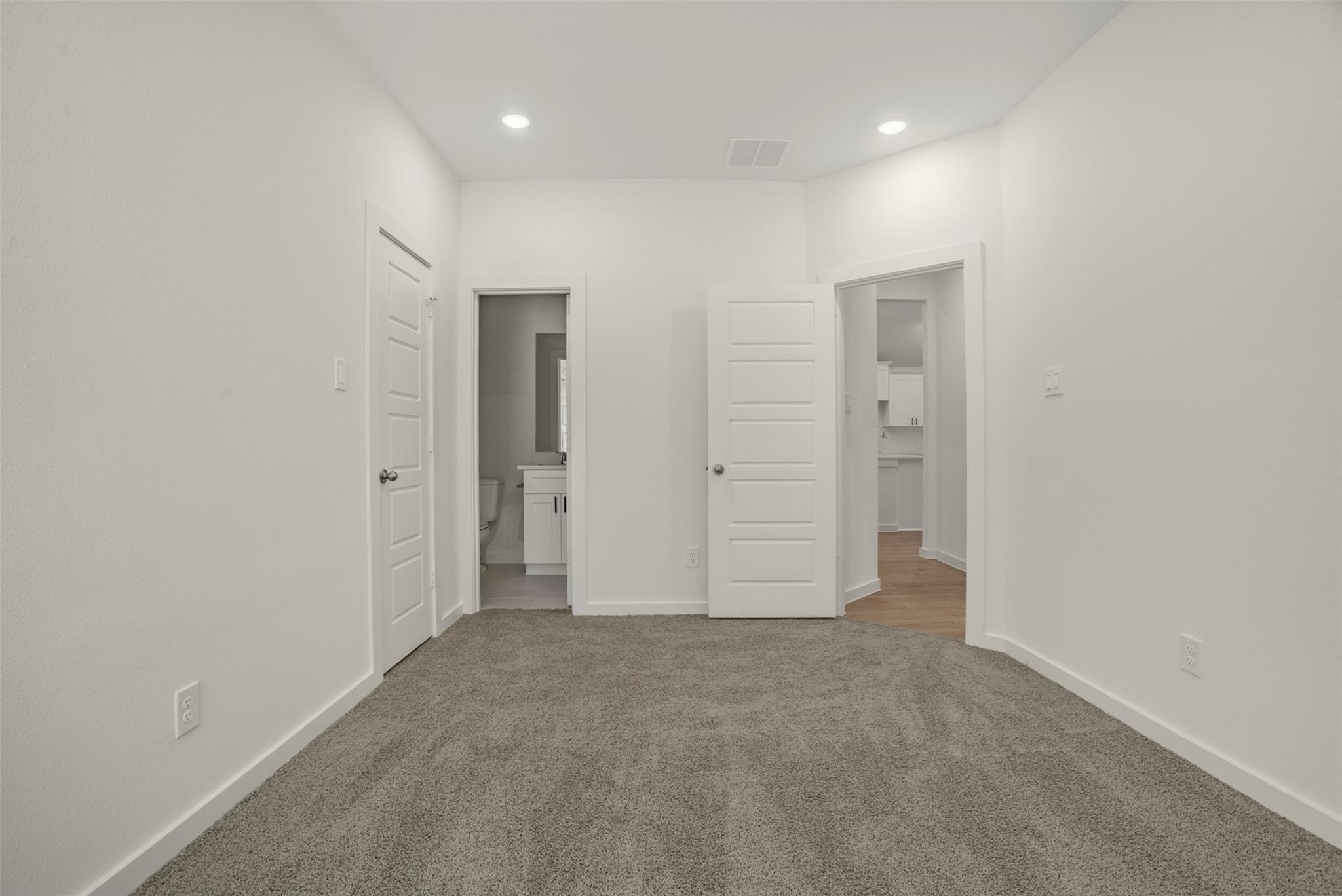 3210 Emerald Hills Drive Property Photo 15