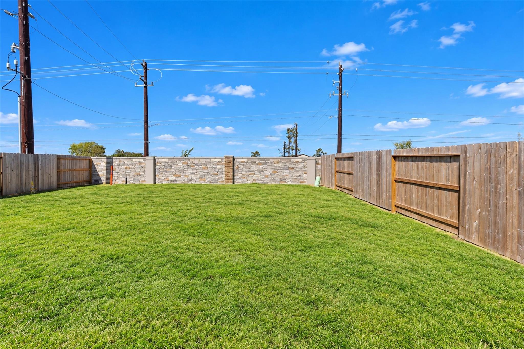 3210 Emerald Hills Drive Property Photo 22