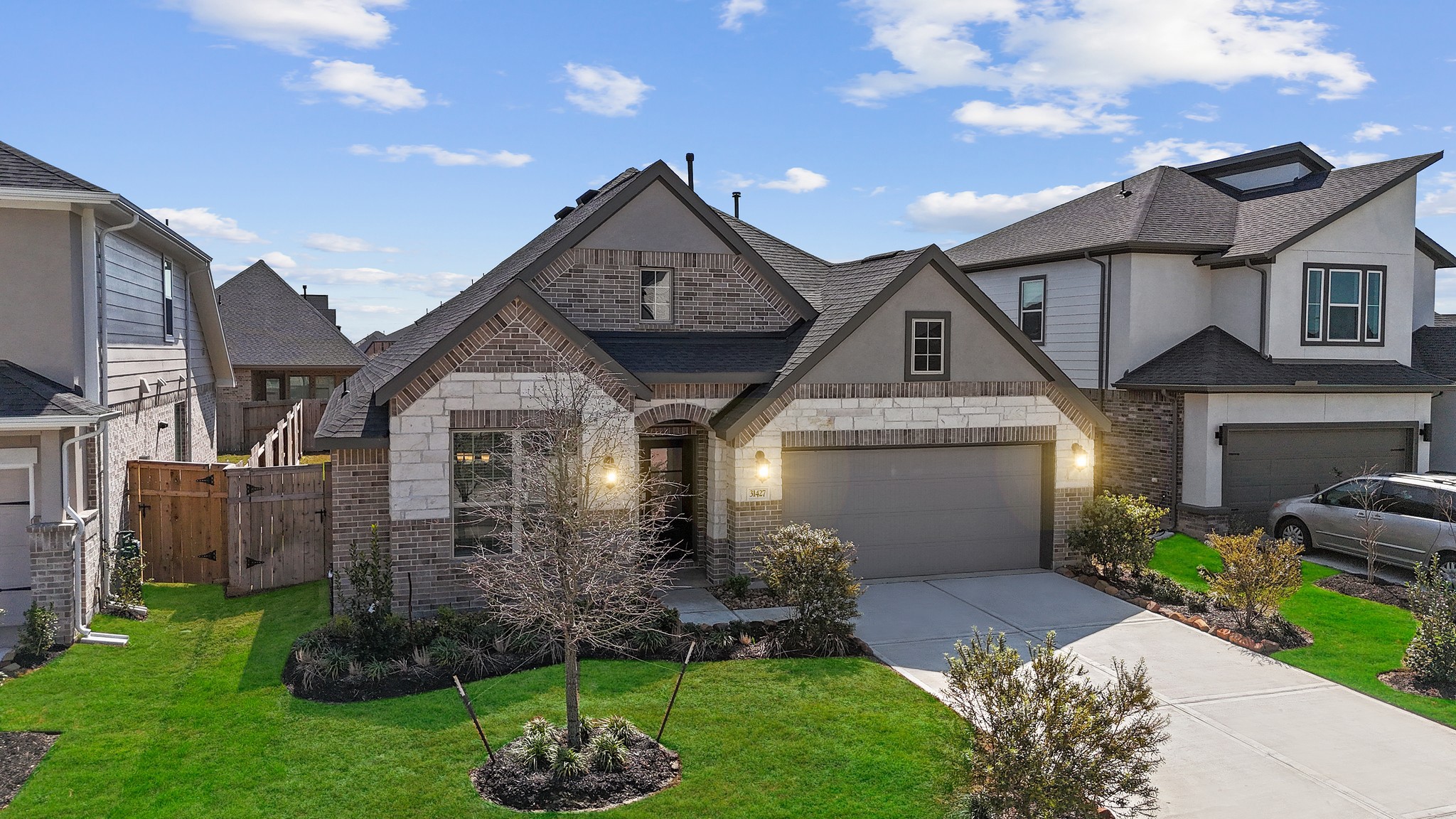 31427 Vineyard Creek Drive Property Photo 1
